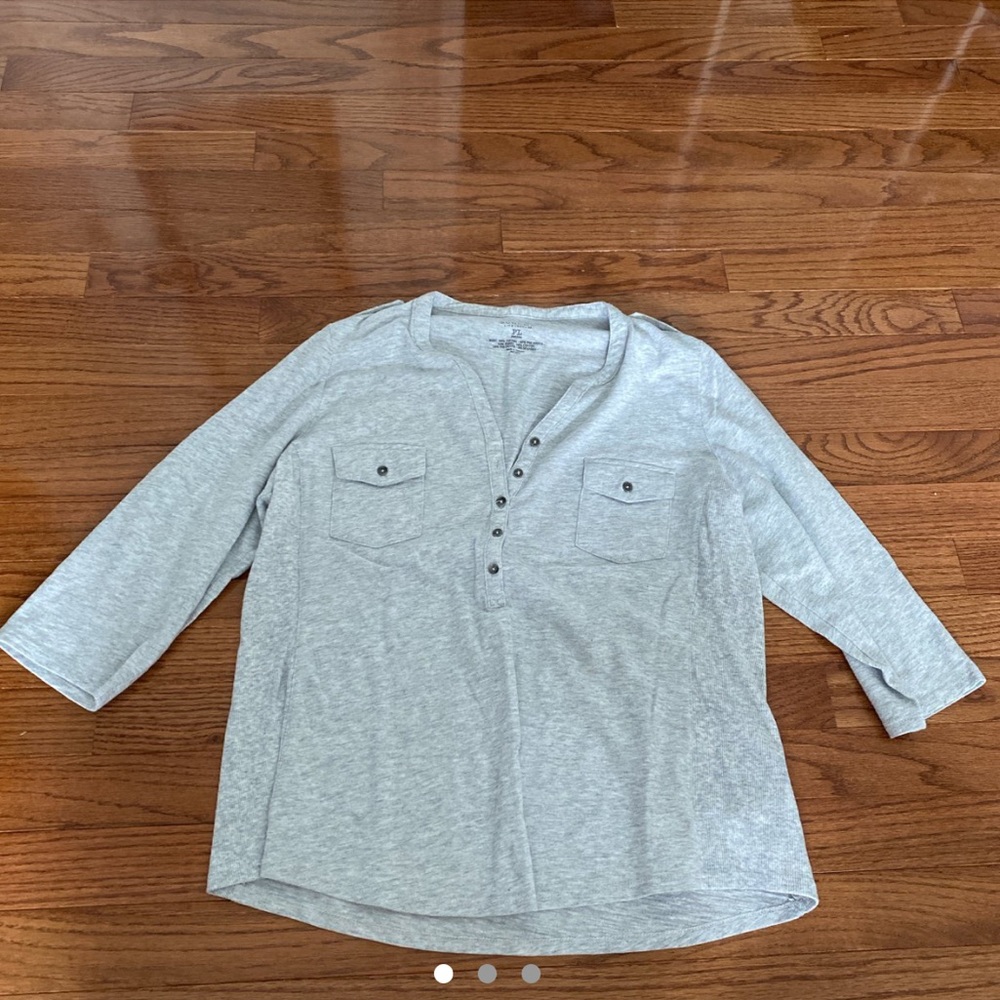 sonoma petite grey 3/4 sleeve shirt